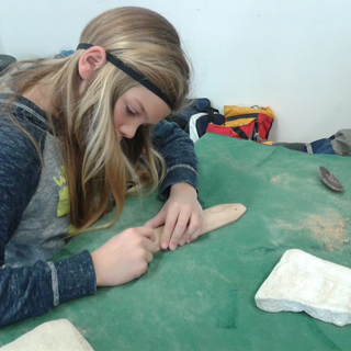 museum5 Montessori-Schulzentrum Leipzig - Neuigkeiten - Werkzeuge, Knochen und Waffen...